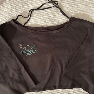 FREE PEOPLE MOVEMENT X Surfrider Women’s cropped sweater sweatshirt medium